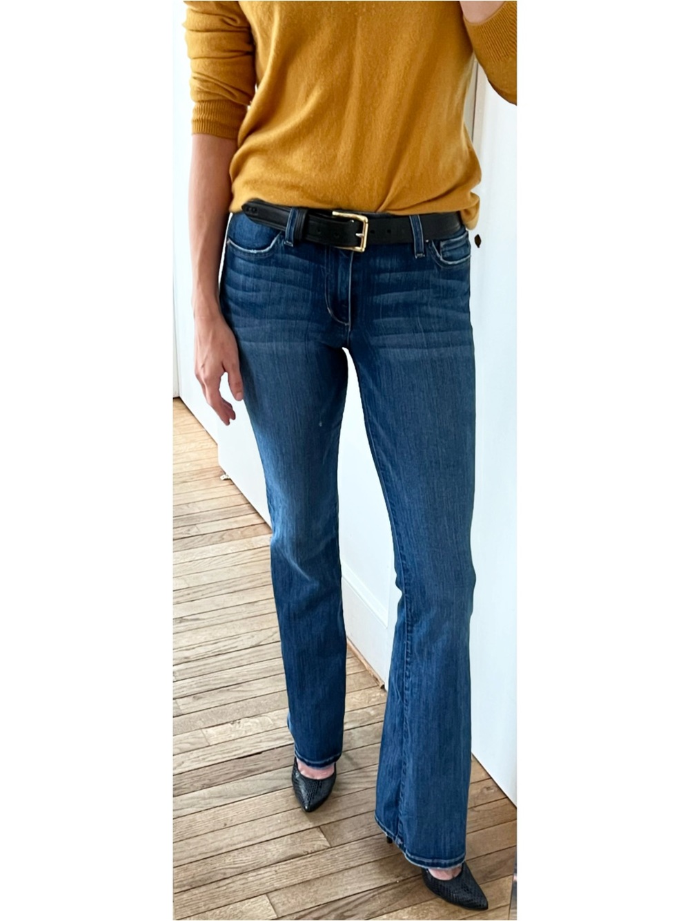 Joe’s Jeans Lucky Low Rise Flare Jeans Size 27
